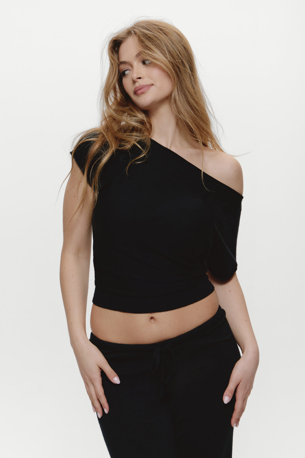 Montecito Boat Neck Knit Shirt - Black | Frankies Bikinis