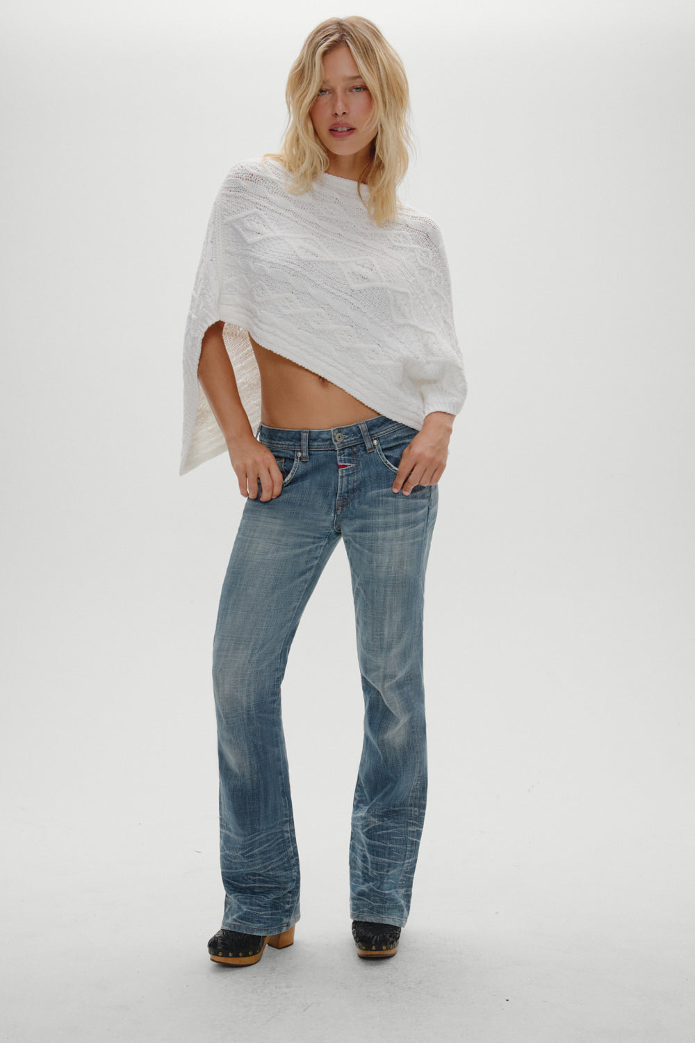 Aspen Poncho - Cloud White | Frankies Bikinis