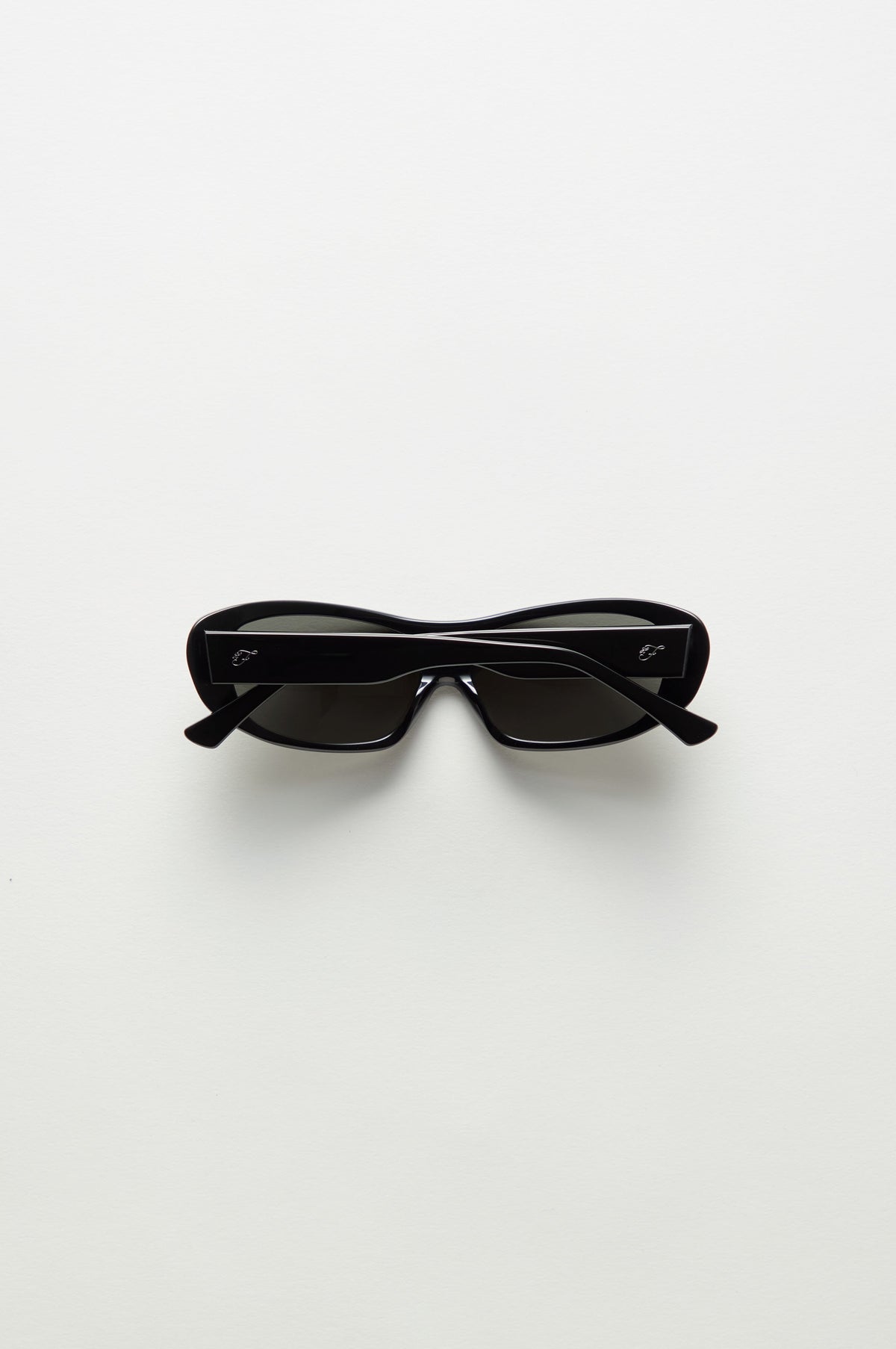 x LEXXOLA Nina Sunglasses - Night Shade | Frankies Bikinis